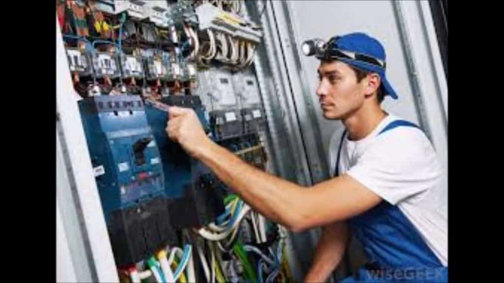 Advantages of hiring Electrical Contractors Gold Coast Onsite Energy